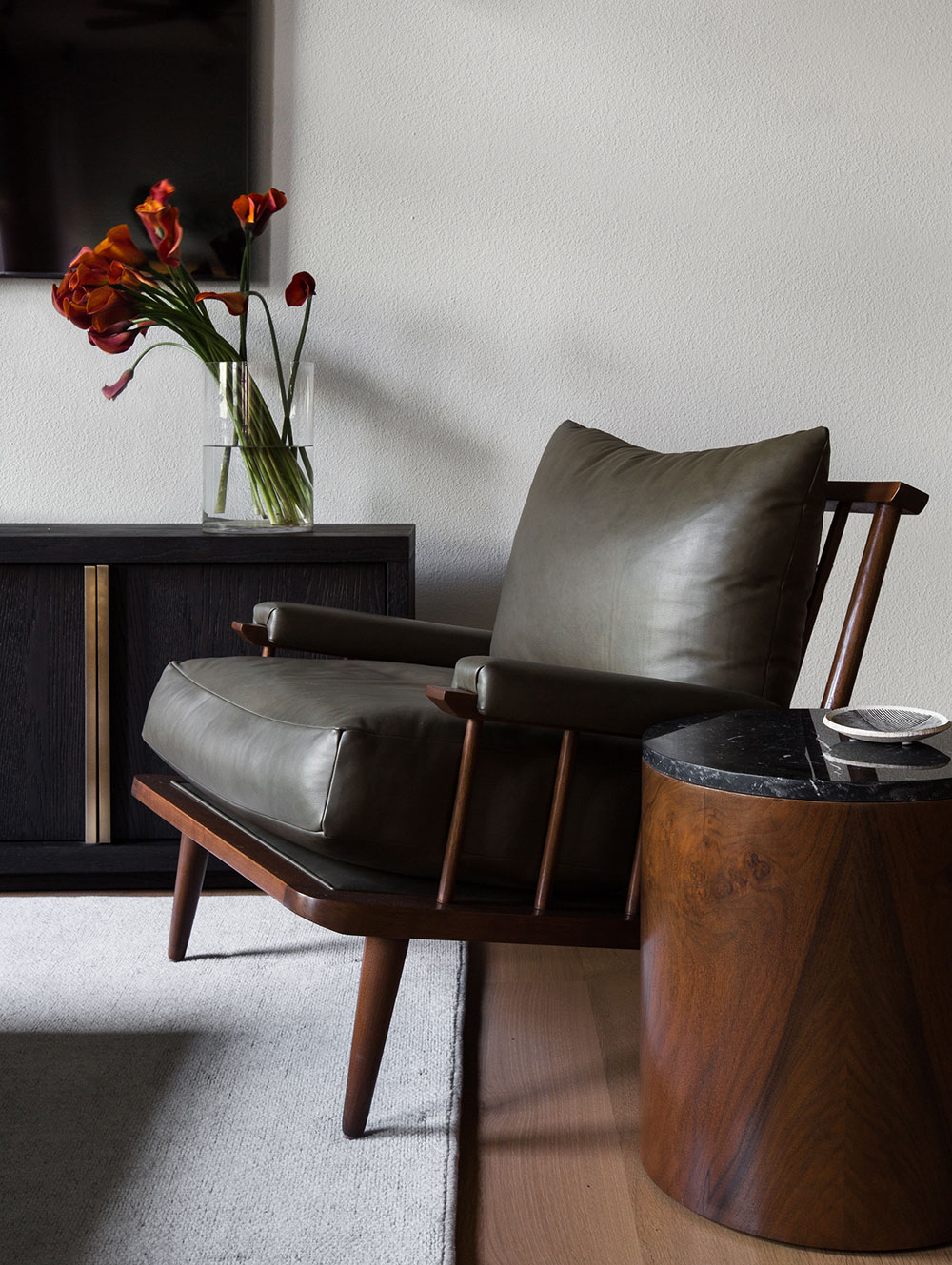 华盛顿西雅图前消防站打造的时尚单身公寓-11