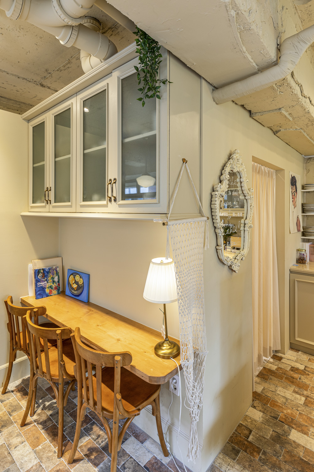 欧式家庭氛围的 30 平米蛋糕店设计-10