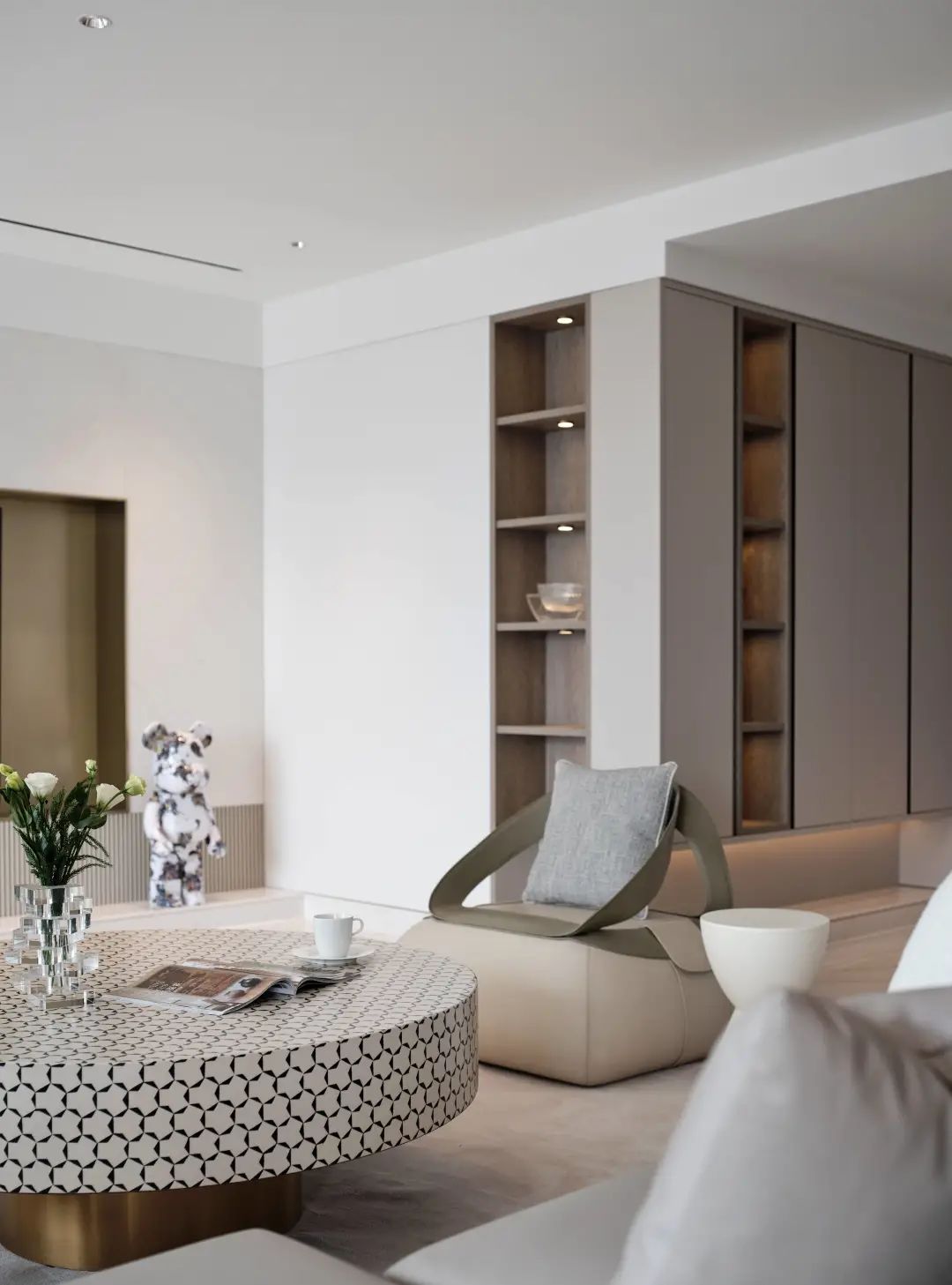 敔山湖畔春暖花开 · 苏鸣设计师的185㎡白色浪漫主义私宅丨尺度设计-27