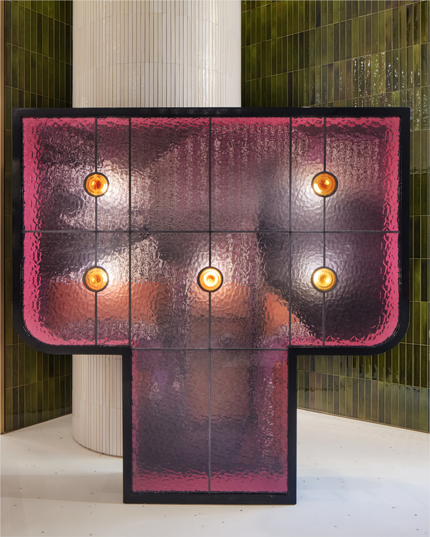 罗意威之家

注：LOEWE是知名时尚品牌，常见中文译名为罗意威   丨日本东京丨Jonathan Anderson-8