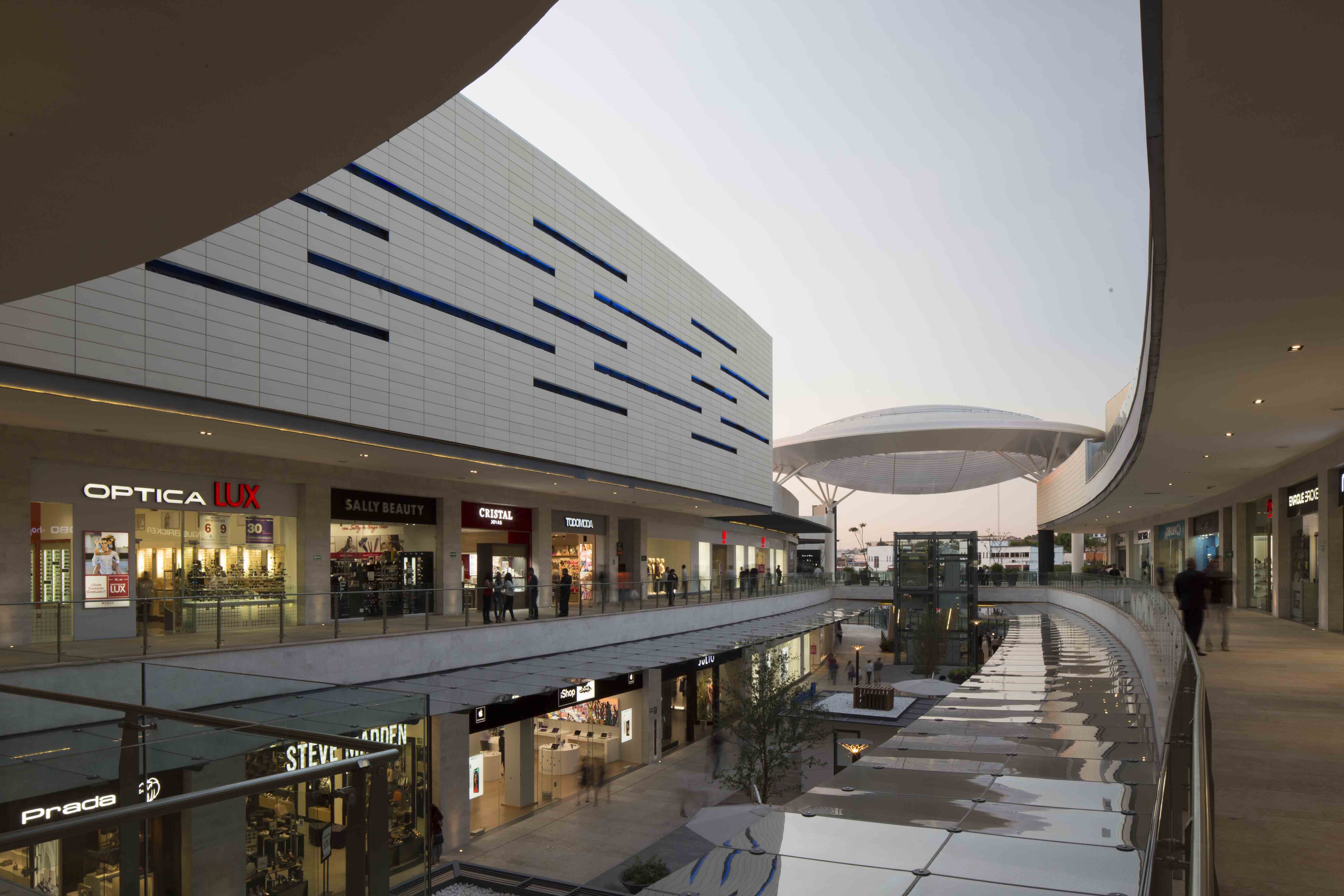 Puerta La Victoria 购物中心设计-13