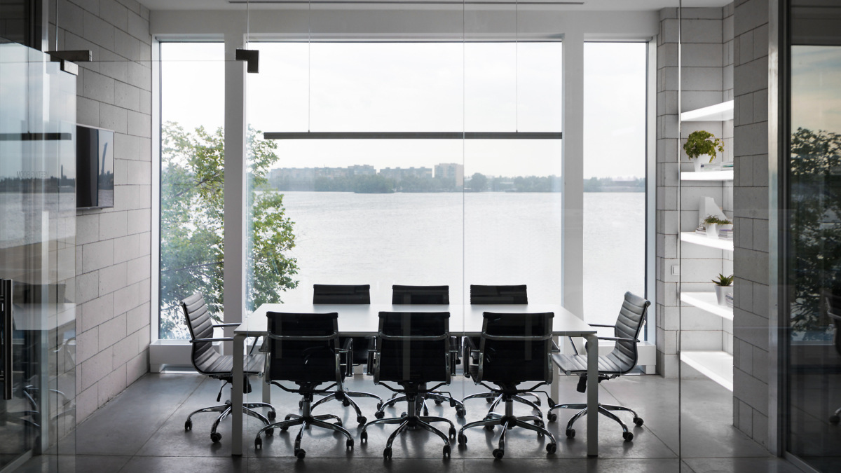 乌克兰节能中心办公室 - 现代节能家居展示平台-12