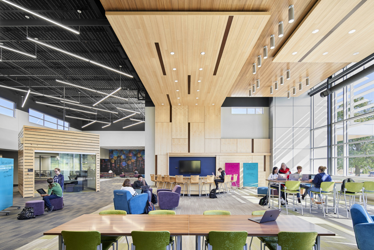 DLR Group 打造 Topeka 职业学习中心,融入先进技术和互动空间-7