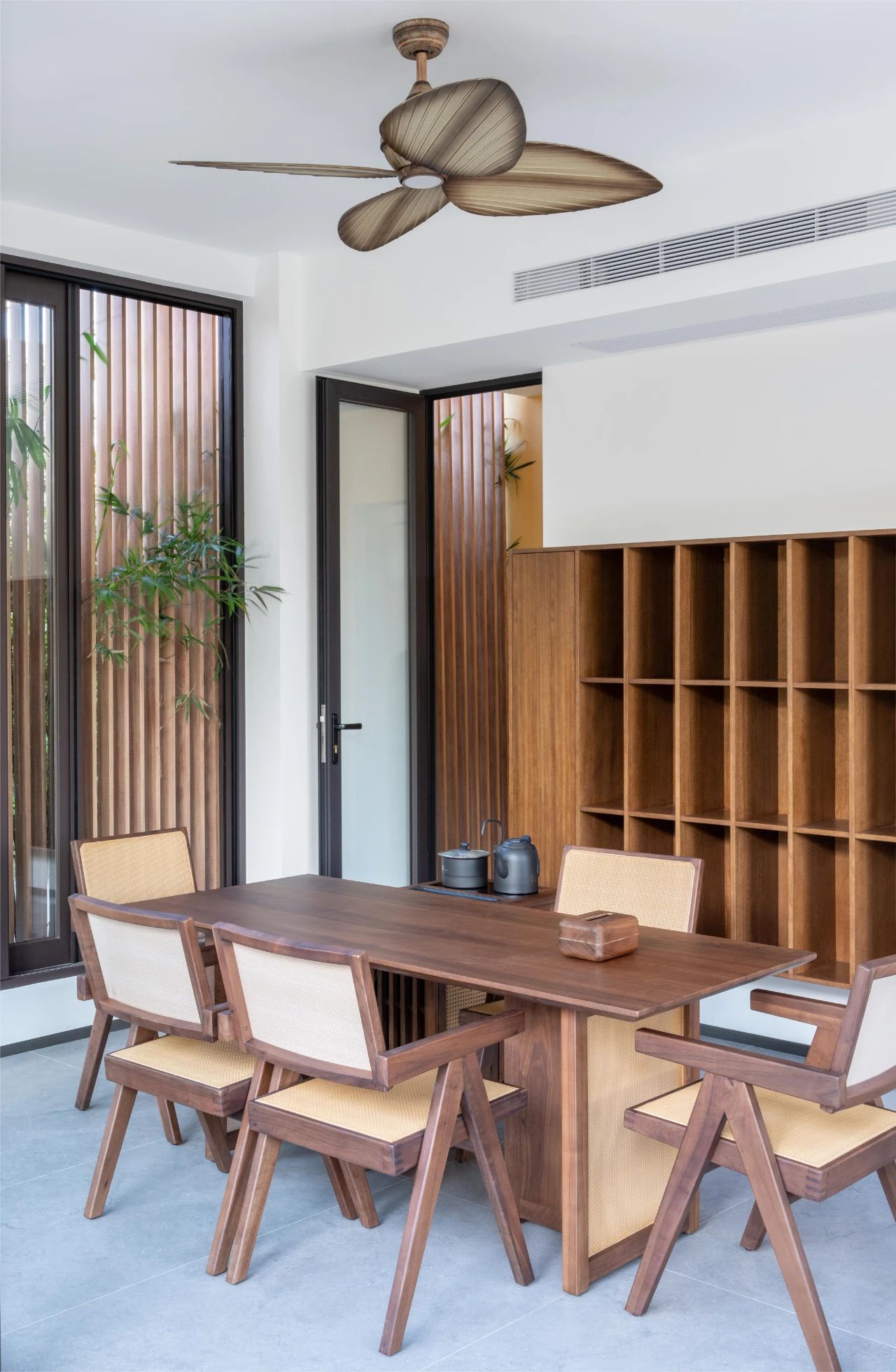 回归 · 三亚亚龙湾别墅室内外设计丨中国三亚丨黄文-33