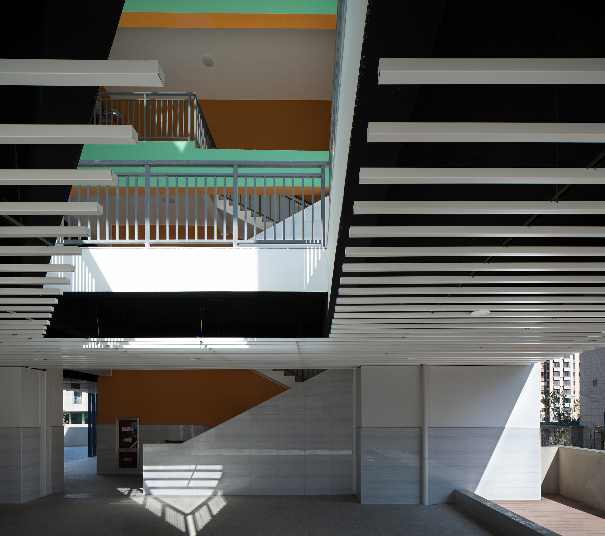 Nanjing Qixia Mountain Shibuqiao Central School / Nanjing Bangjian Urban Architectural Group-45