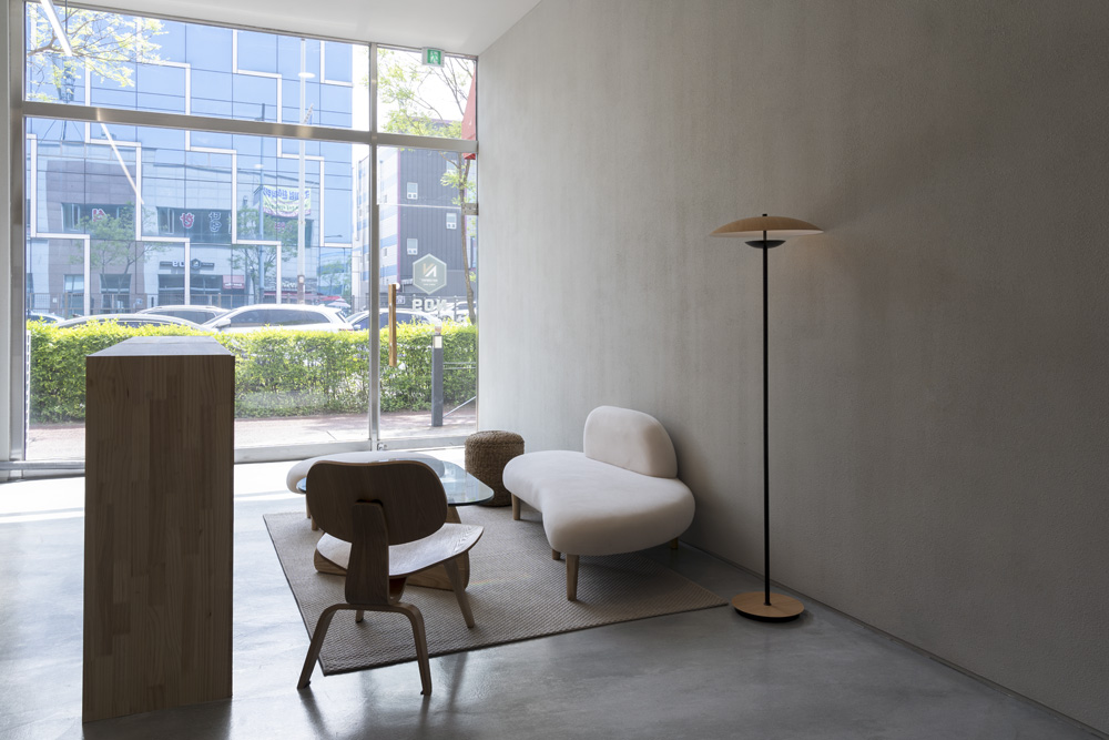 简约风格 15 坪汽车用品店装修-5