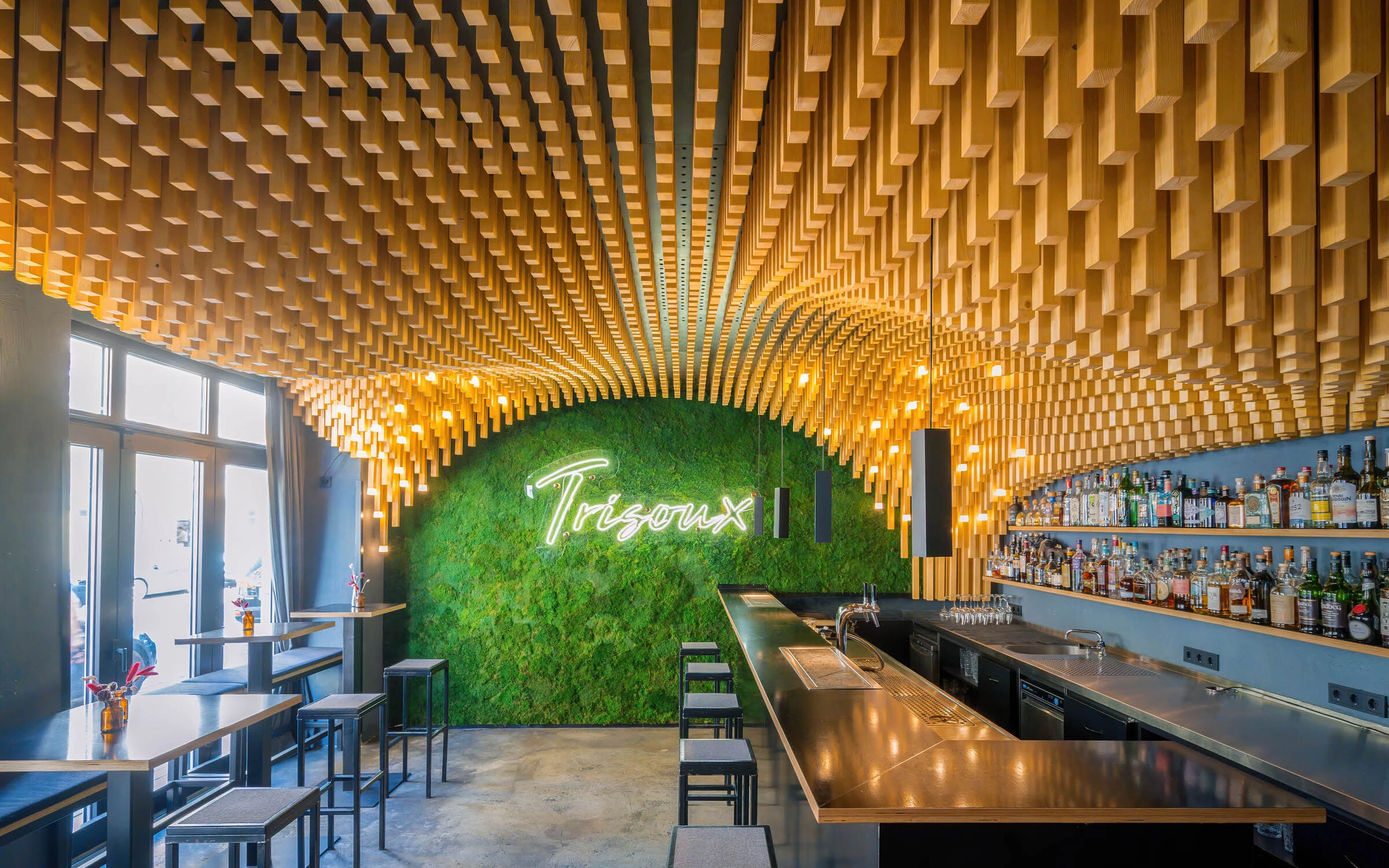 Trisoux Bar | Martino Hutz Architecture | Archello-0