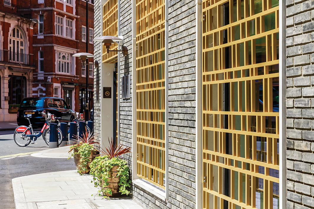 
						jQuery(document).ready(function() {
							jQuery("a[rel^='prettyPhoto']").prettyPhoto({
								social_tools : false,
								show_title : false
							});
						});
					-7