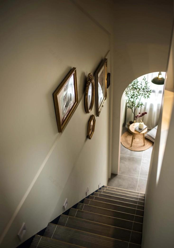 复古阁楼变精致星空浴室,专业设计实现泡澡看星星梦想-38