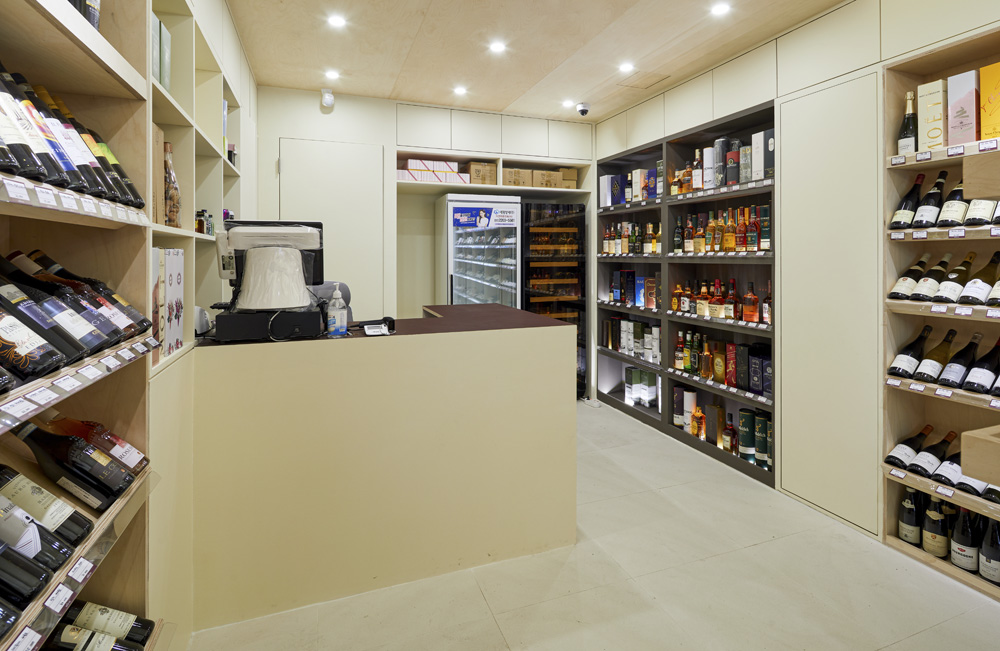 简约 16 坪葡萄酒专卖店 设计成本解析-5