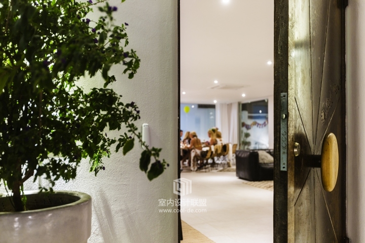 保加利亚Sea Sense精品海滨酒店设计-9