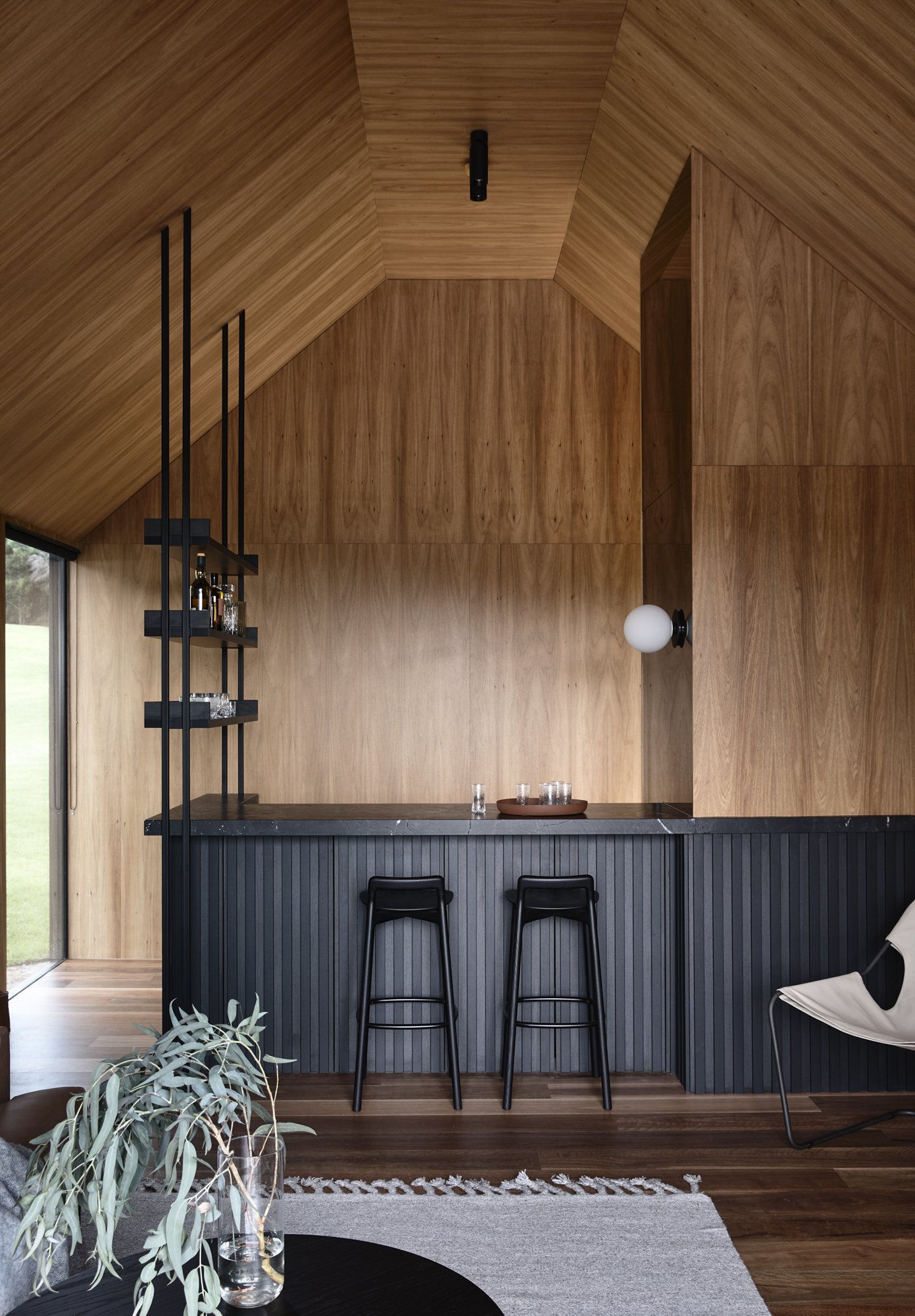 主岭别墅（注：House也可根据实际情况译为住宅府邸等，这里别墅较常用） -67