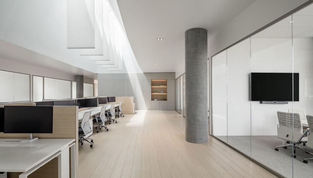 与光共舞的灵性办公空间-6