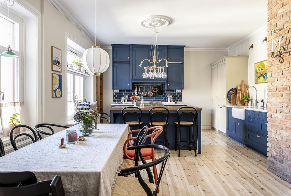 瑞典独特公寓设计，阁楼卧室墙纸亮点-10