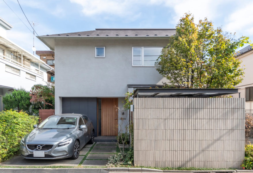 別荘地のように静かで緑に囲まれた家 緑と空の見える図書室でゆったりと本を読んで過ごす | Architecture | 100%LiFE-0