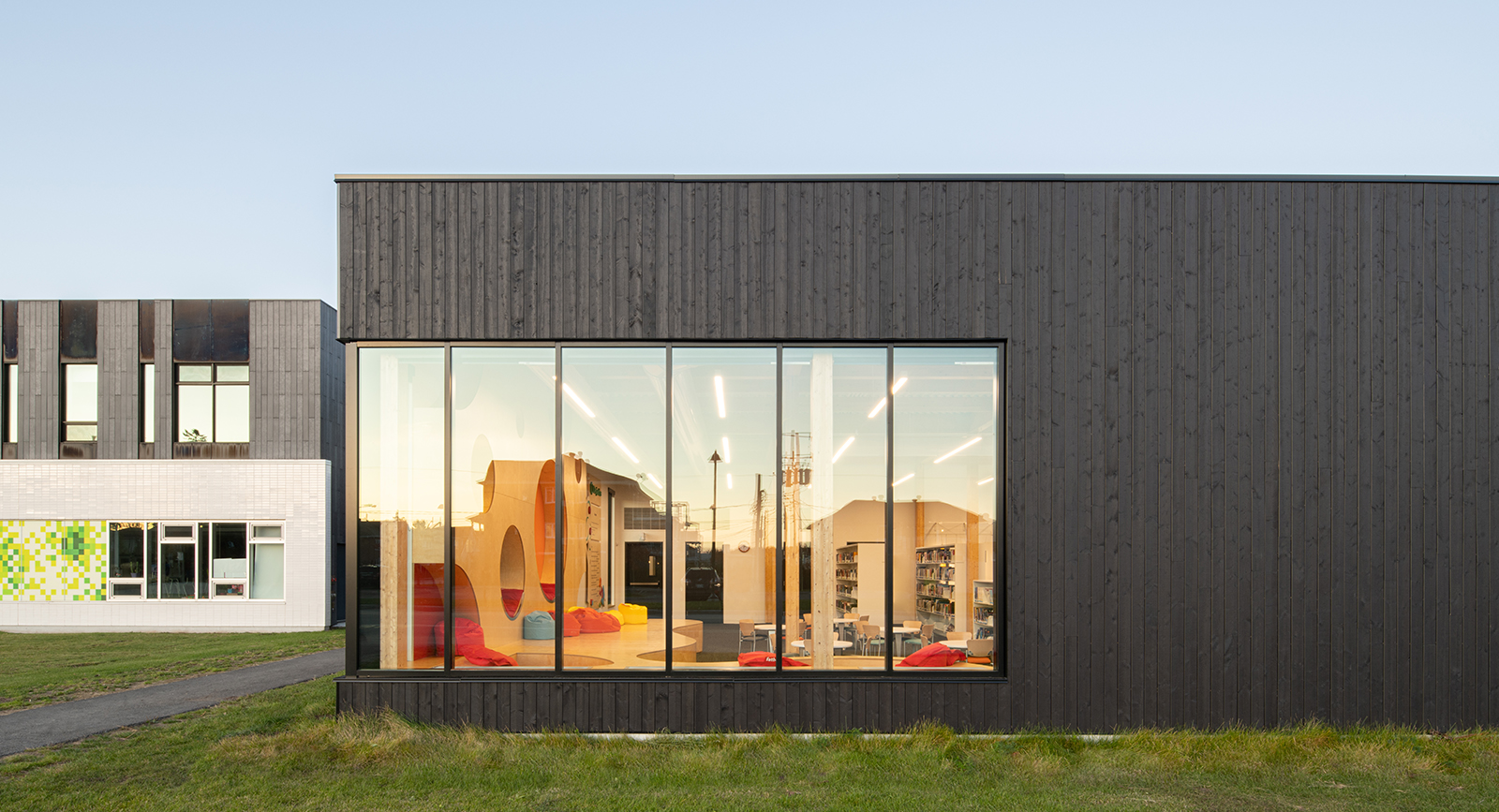 Anne-Hébert Library-5