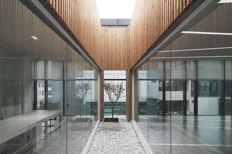 "RUIKE企業總部空間設計 | 原始與現代的完美交融"-19