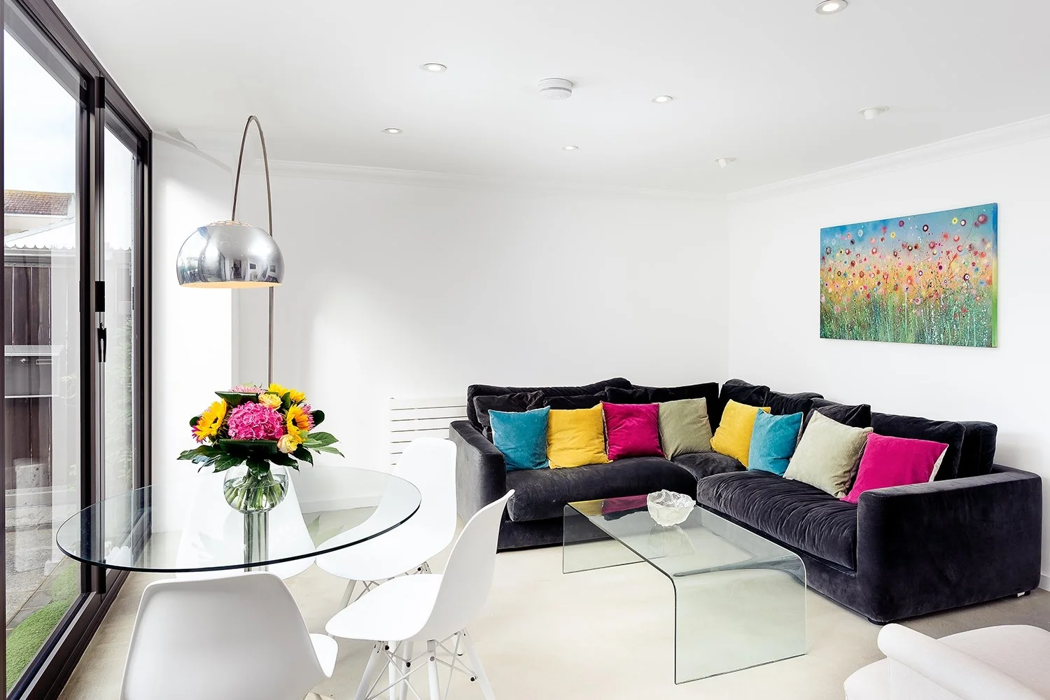 这句英文可能存在拼写错误，如果正确的是Extending a Church Cottage，那么翻译为扩建一座教堂小屋 丨archangels ARCHITECTS-22