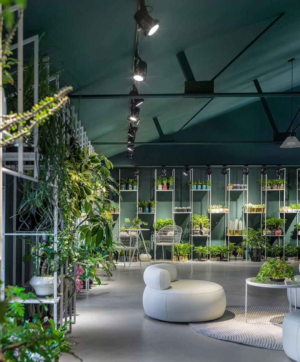 北京唯花花艺工作室 | 旧厂房改造的宁静梦幻花圃-22