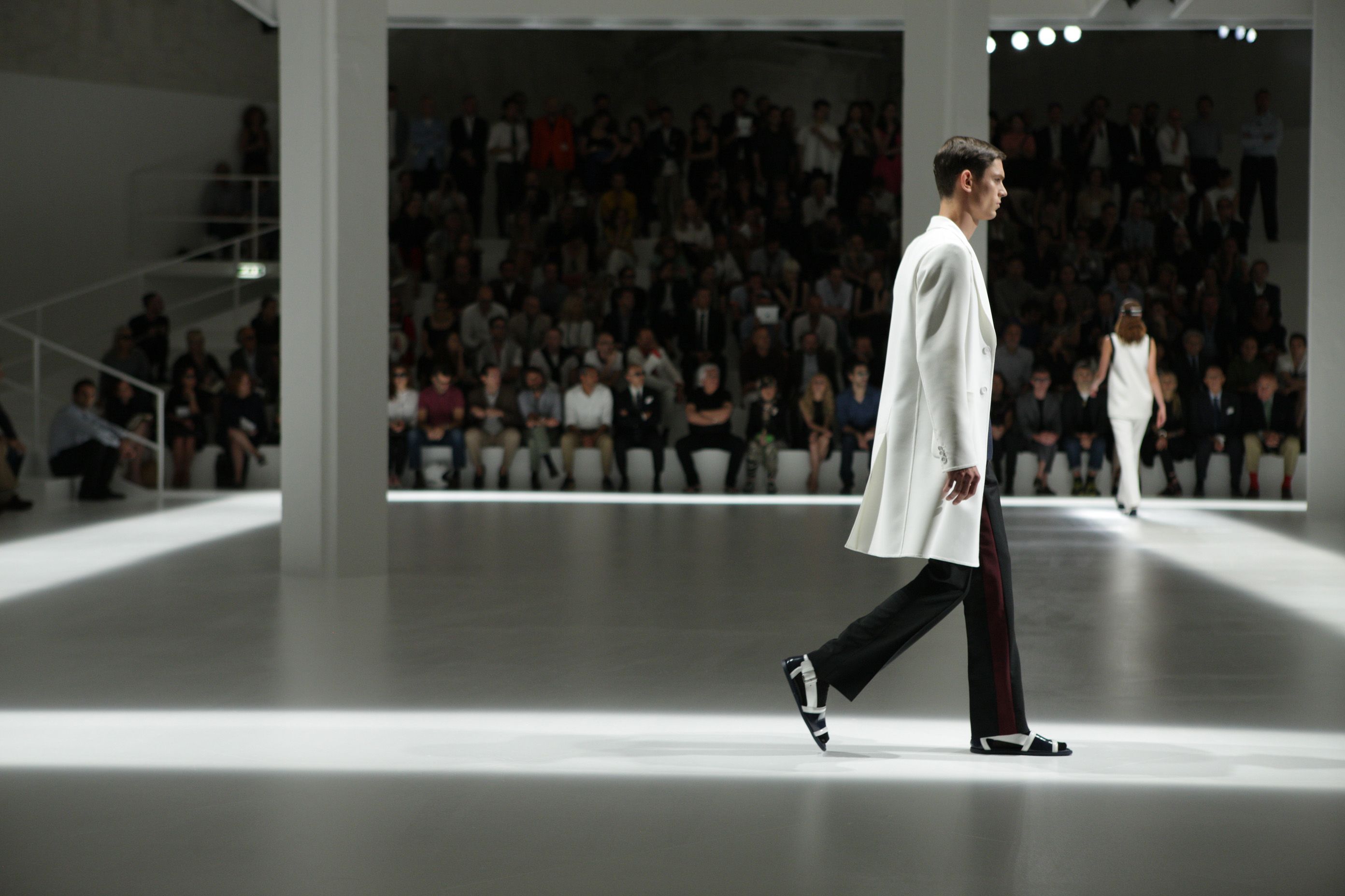 2013 春夏米兰 Prada 秀场——现代几何的演绎-15