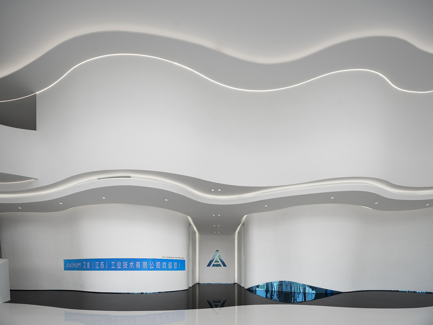 艾肯工业总部办公丨中国常州丨时象设计-9