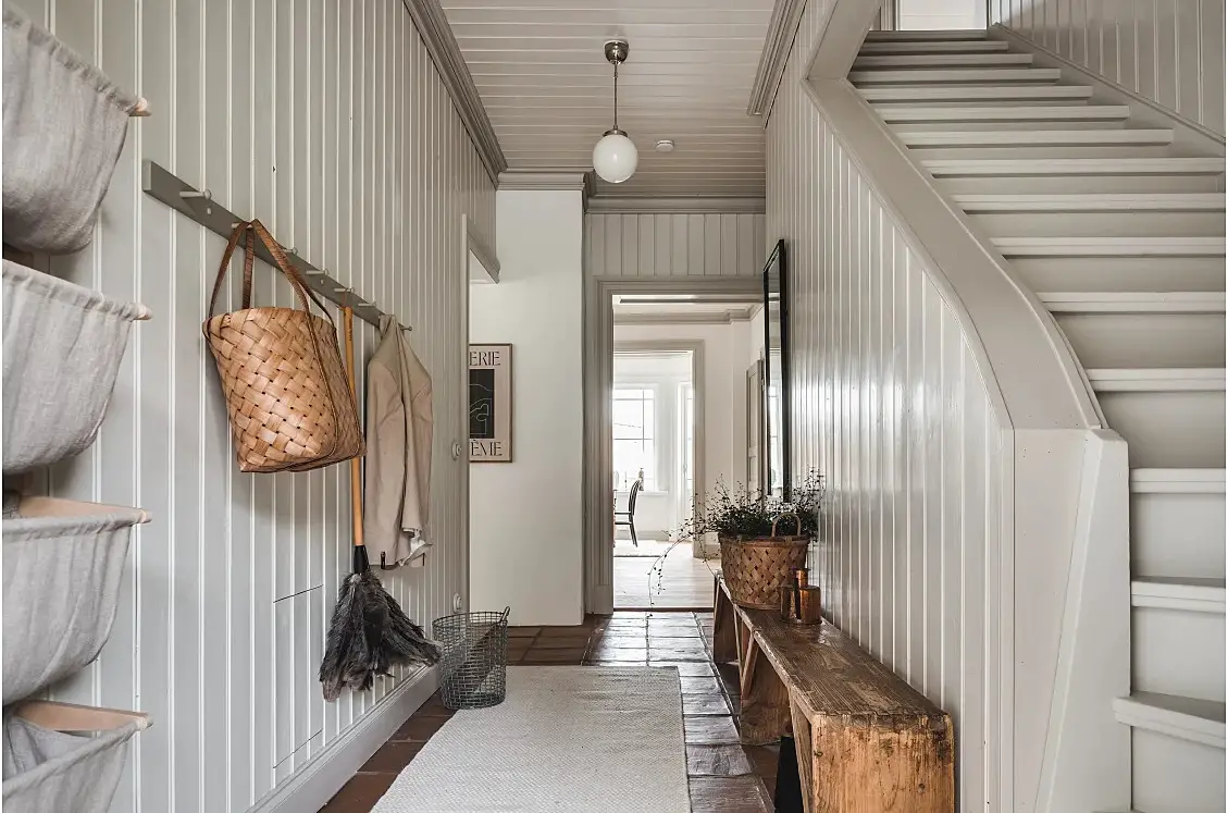 瑞典斯堪的纳维亚风格红木别墅设计-31