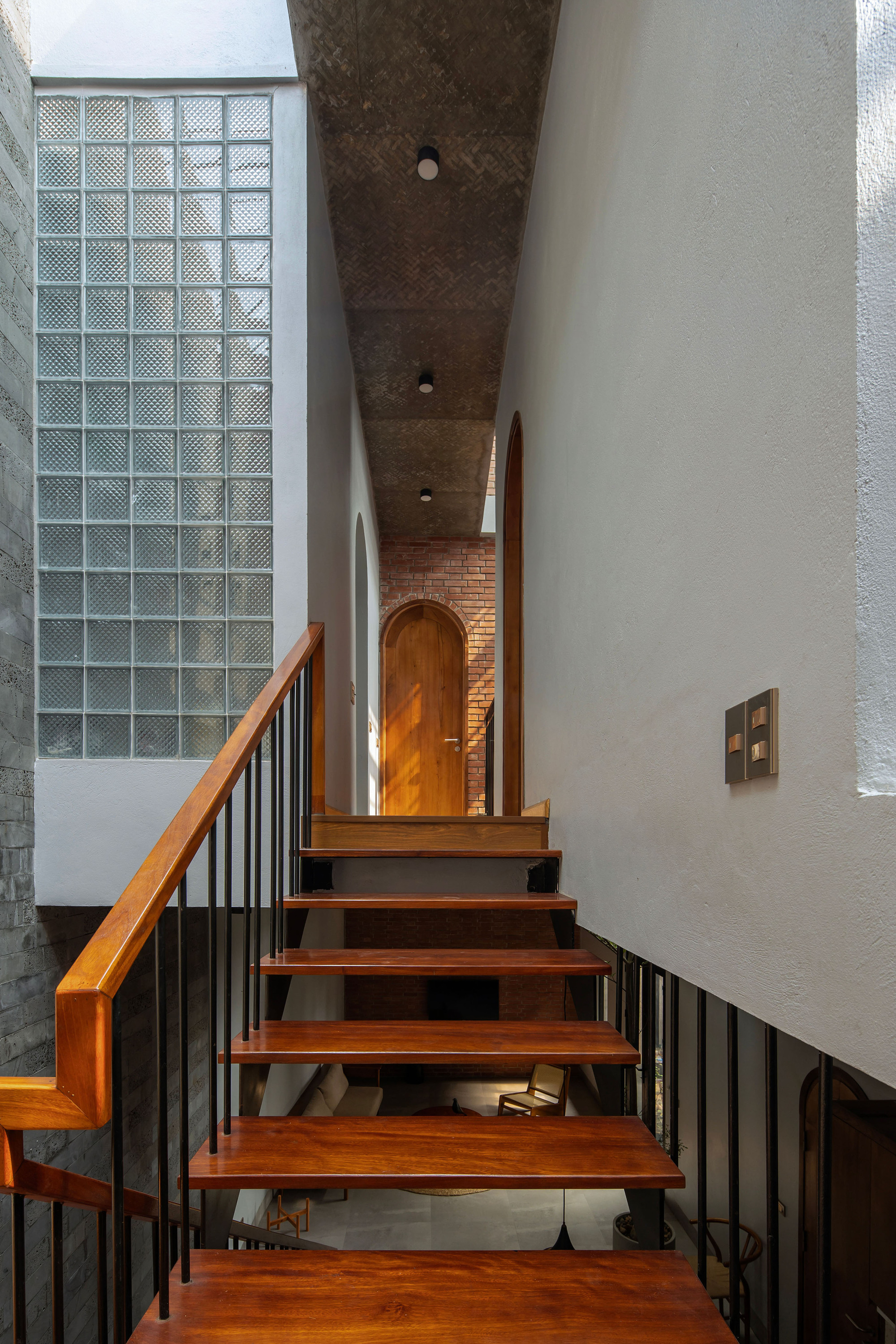 小砖房丨越南丨Tung Nguyen Architects-33