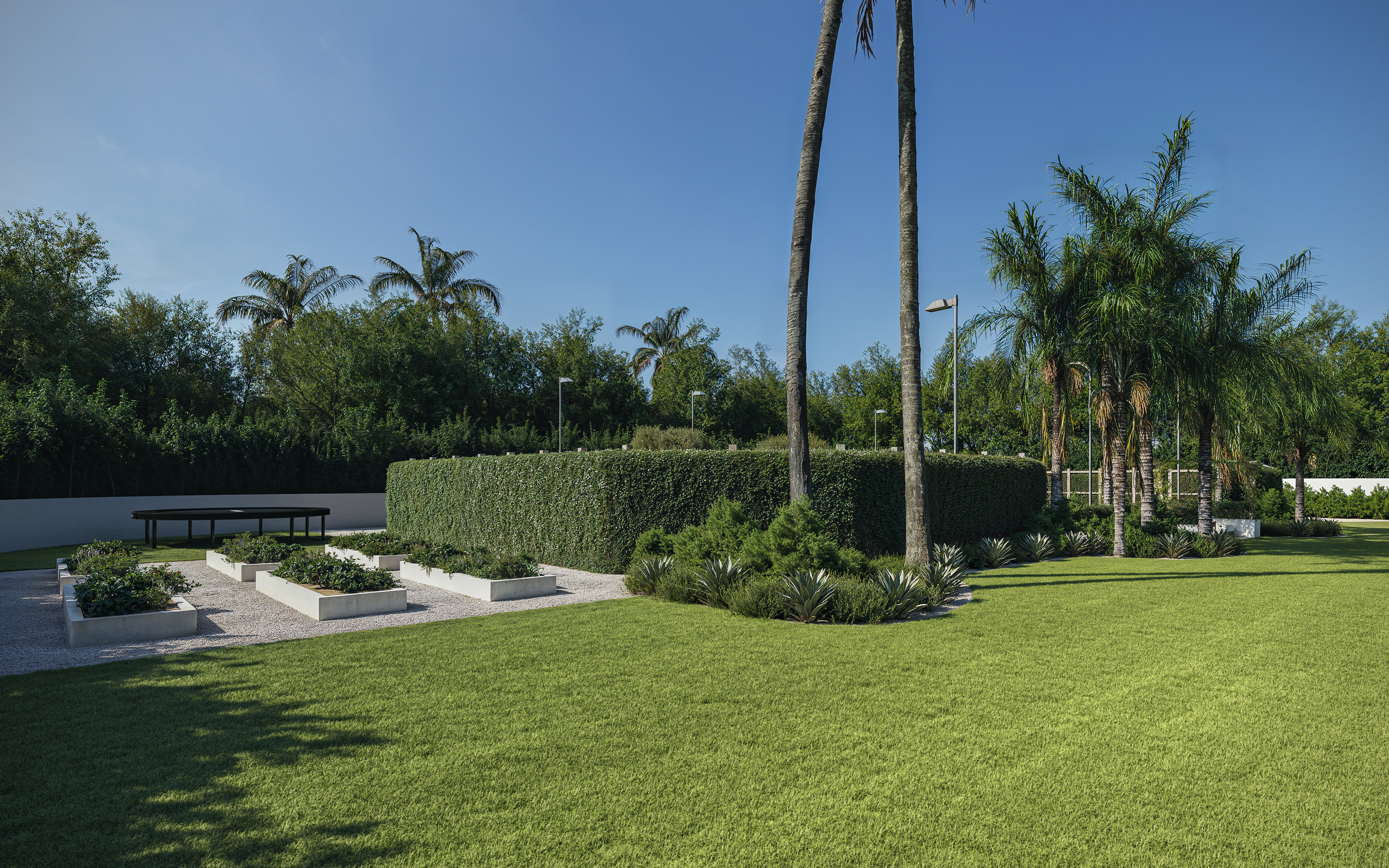 Modern Mediterranean Residence-6