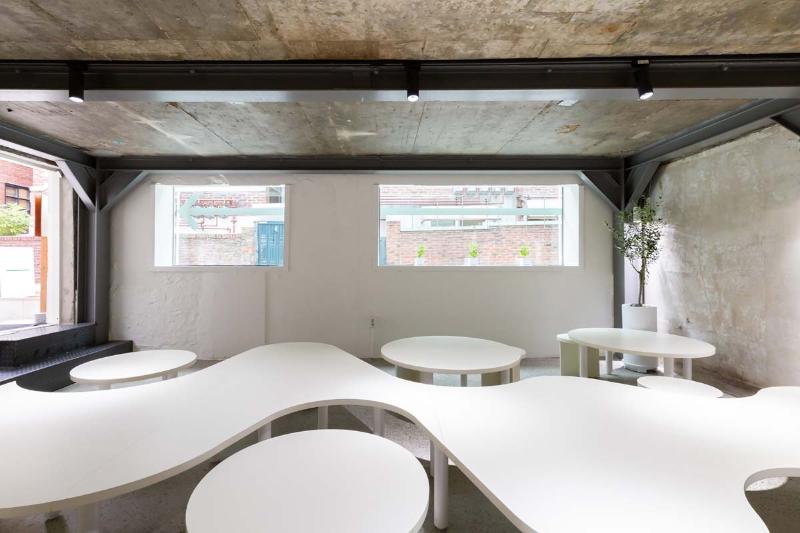 潮流感知下的 14 平米咖啡馆设计-13