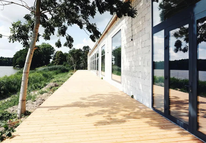 湖畔多功能空间丨波兰丨Atelier Starzak Strebicki-13