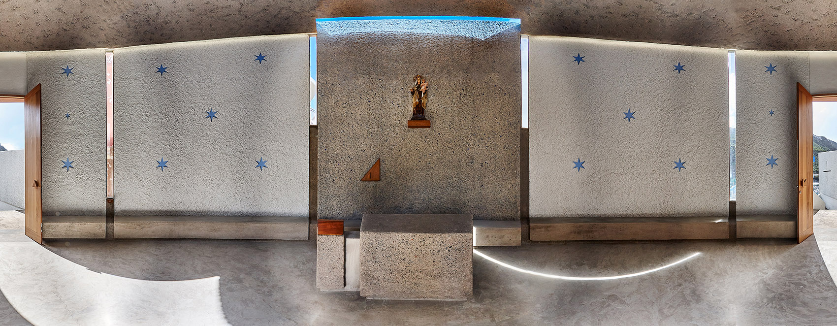 矗立在岬角的神圣小教堂,西班牙 / Alejandro Beautell-23