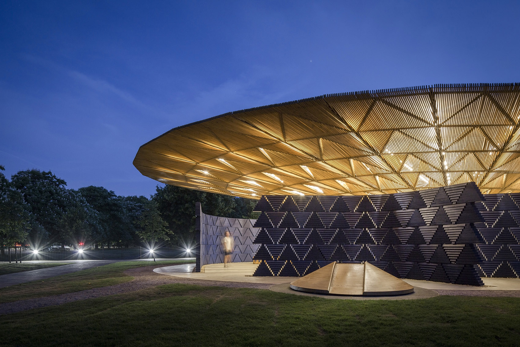 蛇形展厅2017，伦敦 / Kéré Architecture-81