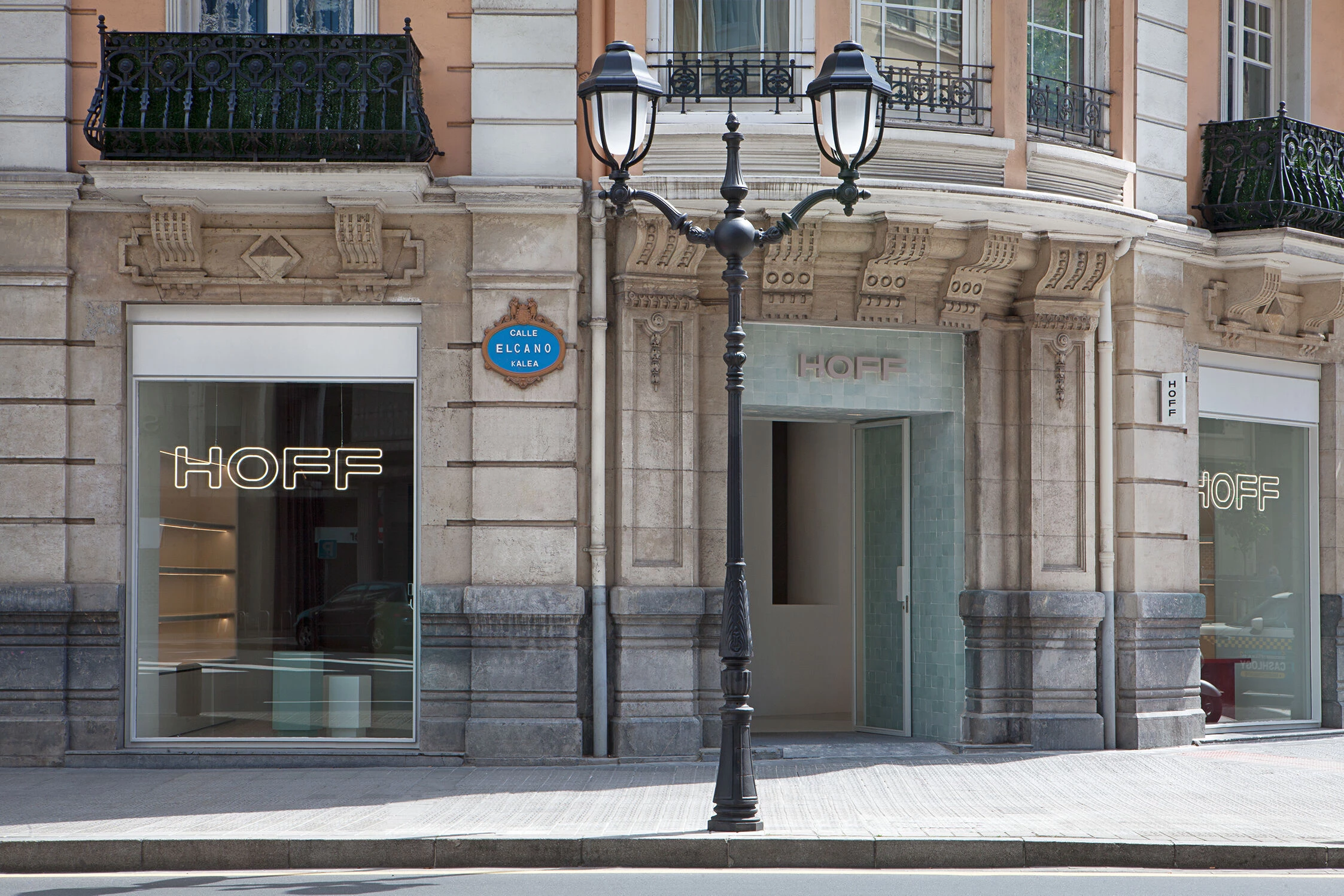 霍夫商店,毕尔巴鄂丨西班牙丨Matteo Ferrari,Ciszak Dalmas-16