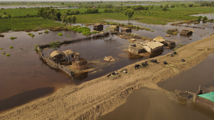 巴基斯坦百万抗水灾住房建设项目丨巴基斯坦遗产基金会(Yasmeen Lari参与)-2