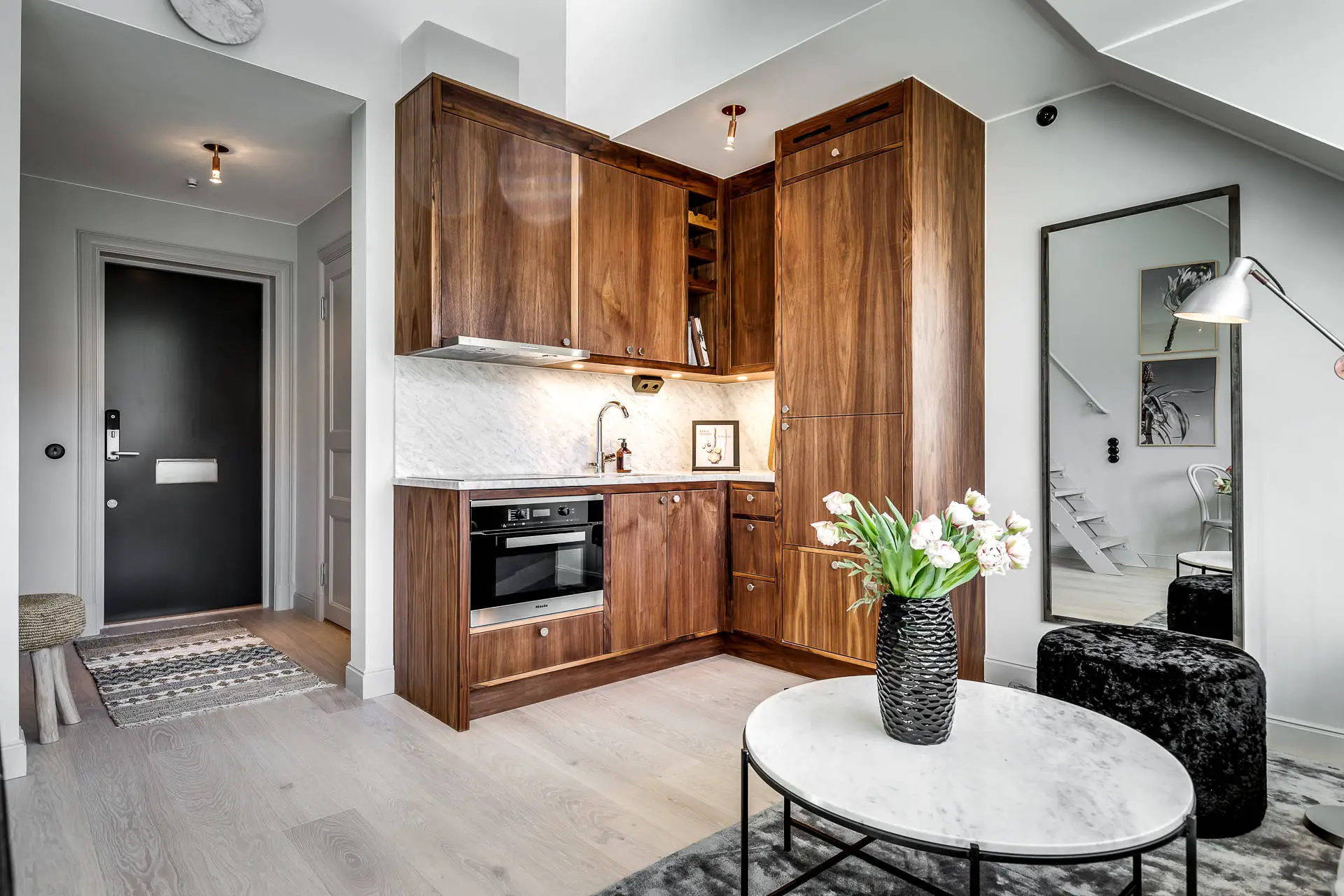 同一大厦内的三套风格统一又各具特色的公寓设计-19