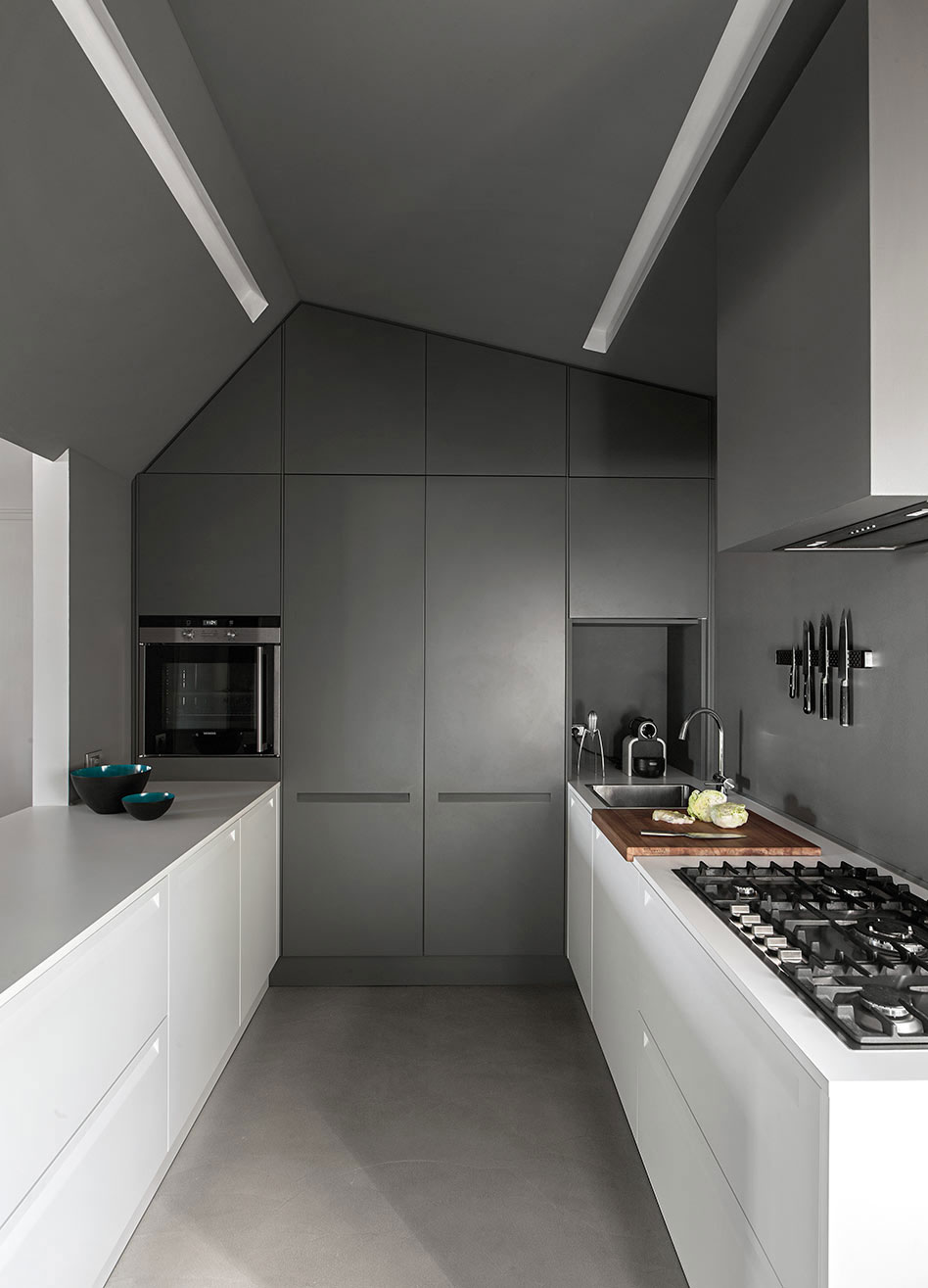 意大利布雷西亚年轻夫妇现代家居重塑-24