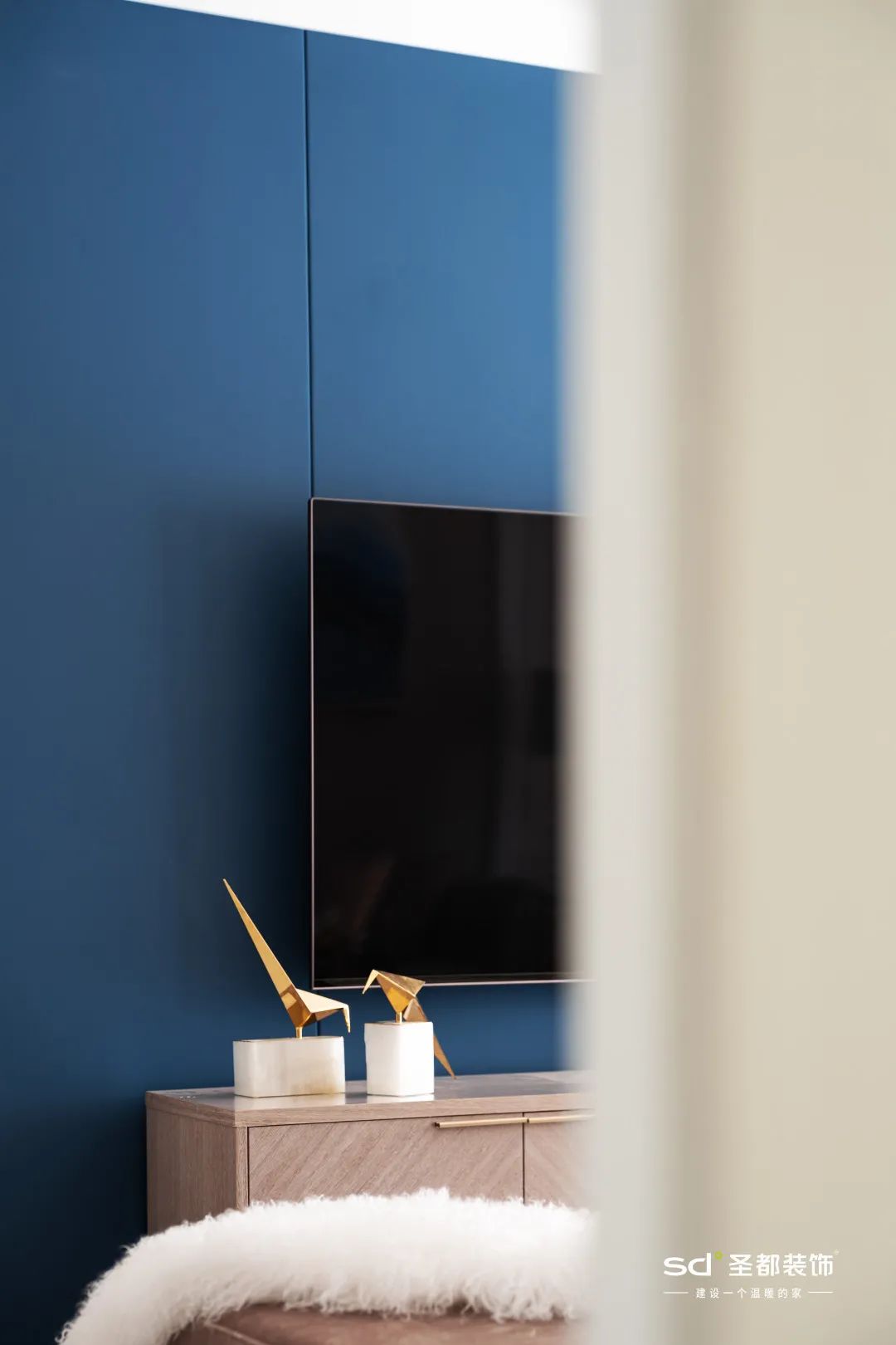 210㎡美式轻奢婚房,父母审美逆袭,犹如艺术馆-7