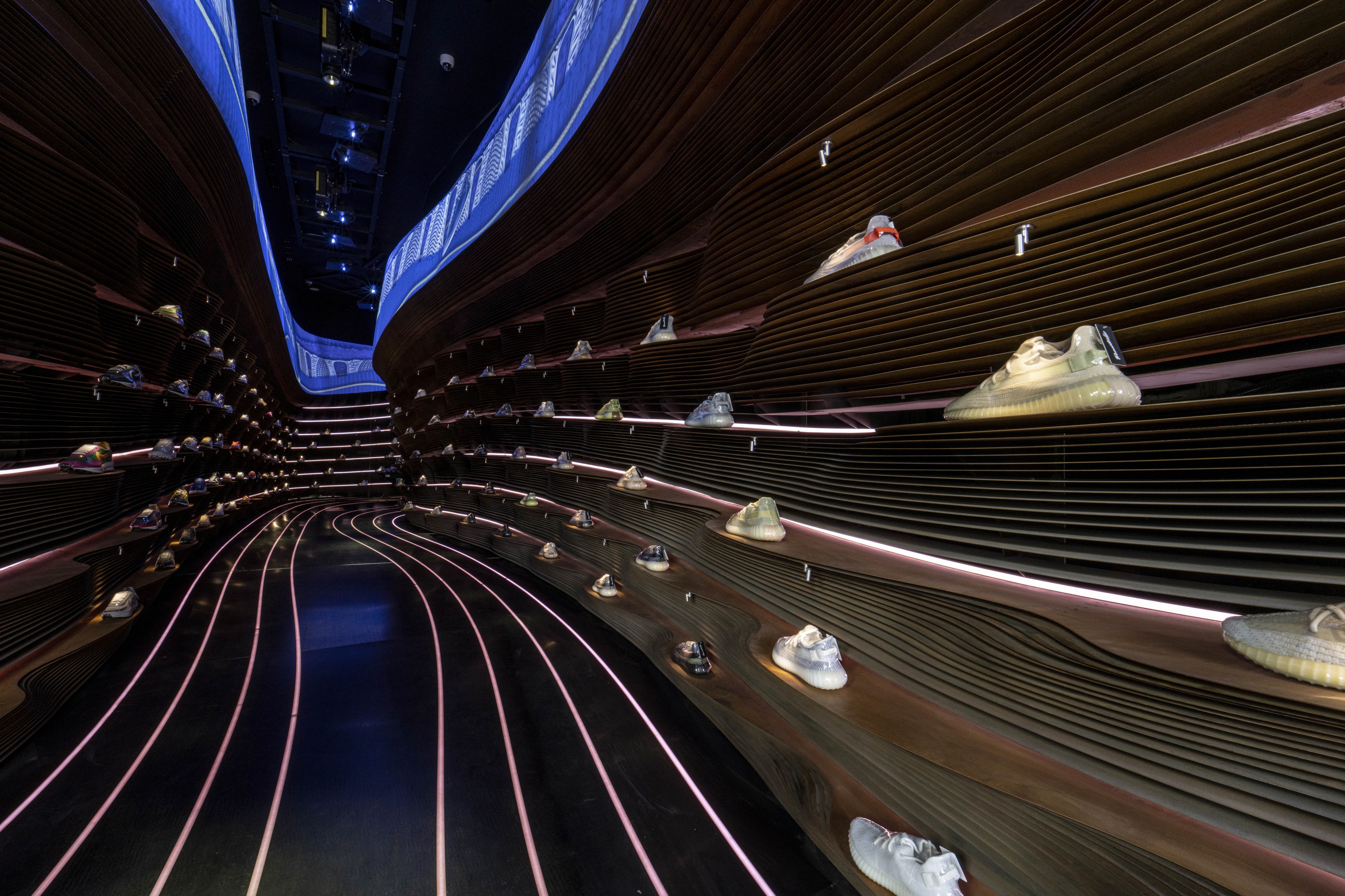 PresentedBy 鞋店丨卡塔尔多哈丨External Reference-37