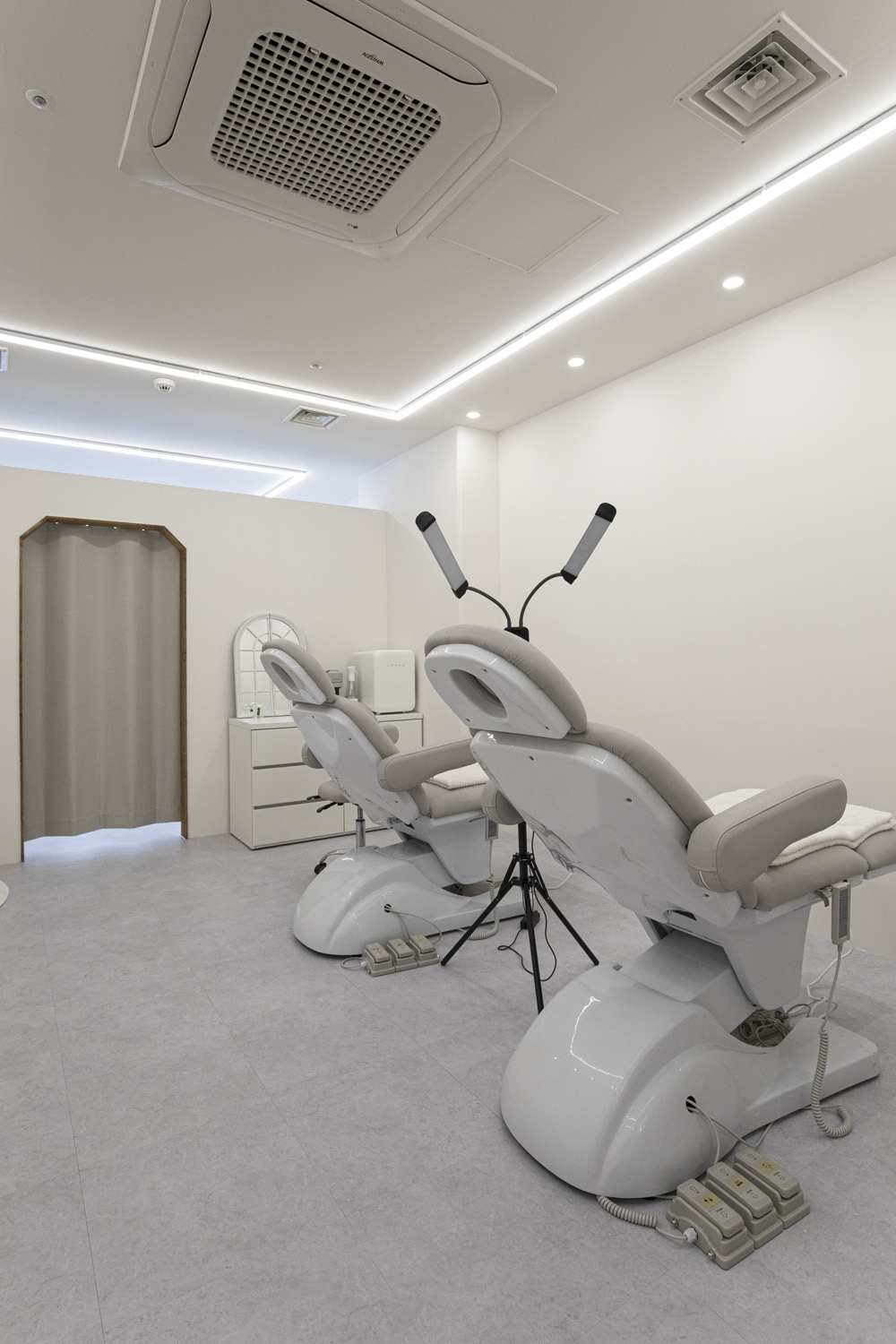 极简白色 13 平小户型设计-16