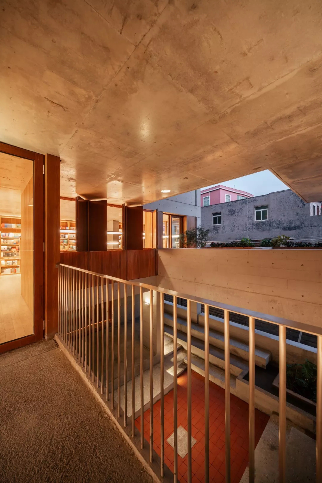 琚宾爆拆《皮囊》里的家,握手楼逆袭美宅+图书馆综合体!-61