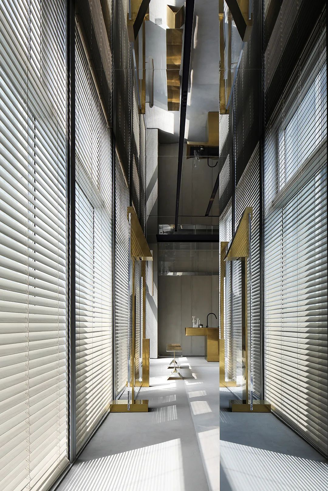 DOMANI 东仓 | 深圳科技美容概念旗舰店，亮如白昼的夜及温和的肢解-38