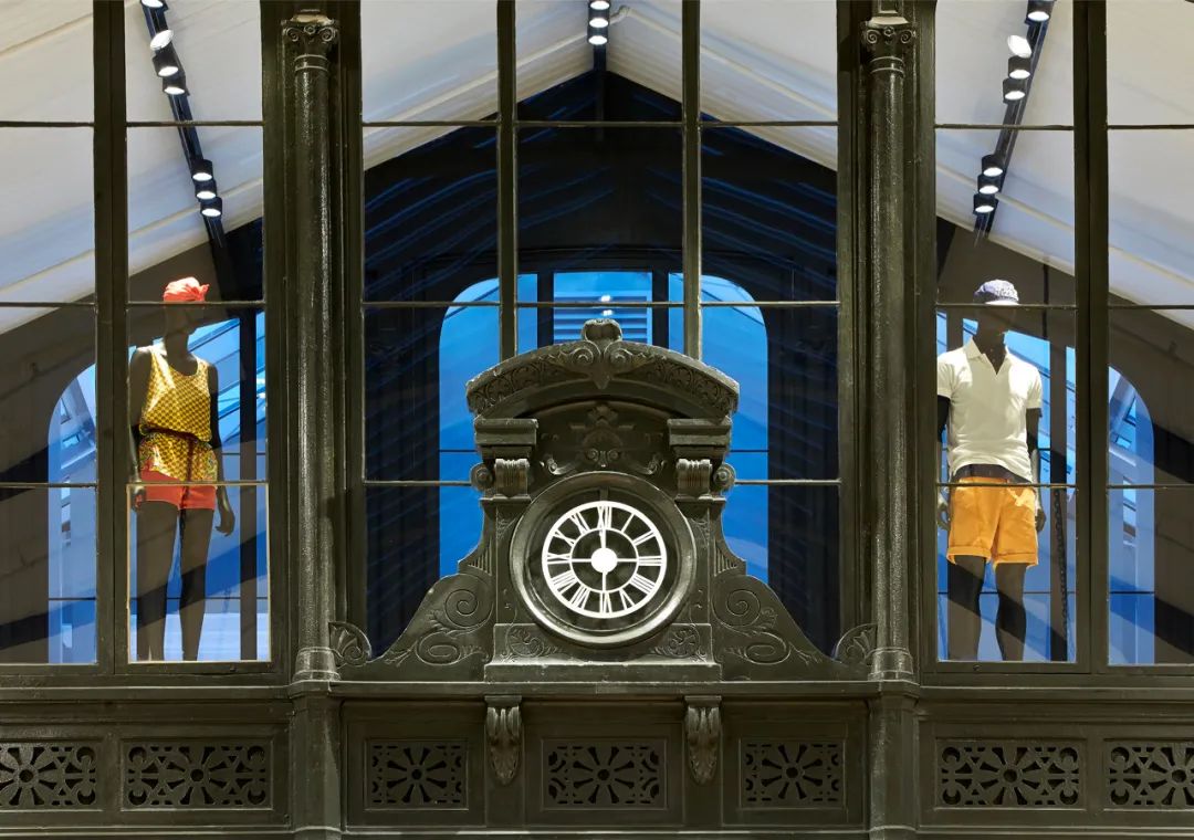 优衣库旗舰店设计探秘 | 空间、科技与人文的完美融合-161