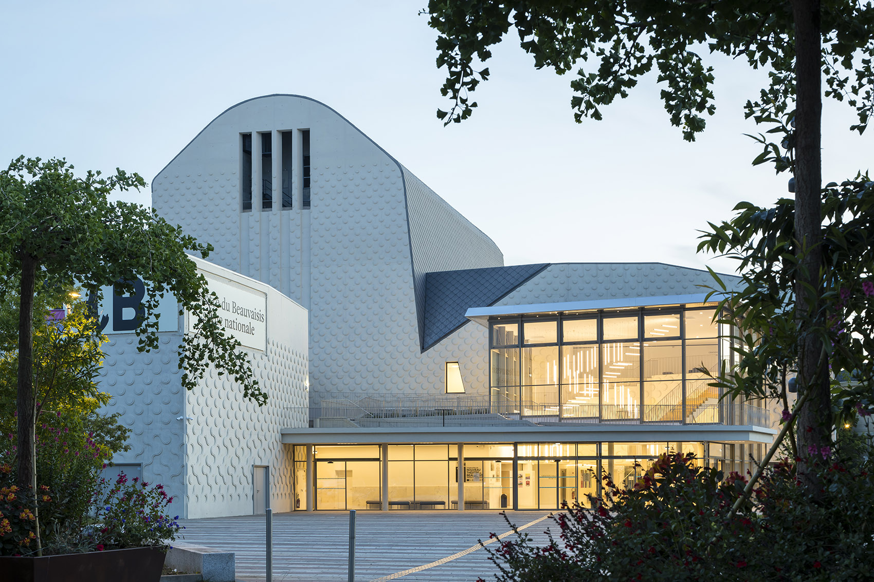 Beauvaisis剧院丨法国丨The atelier AJC-97