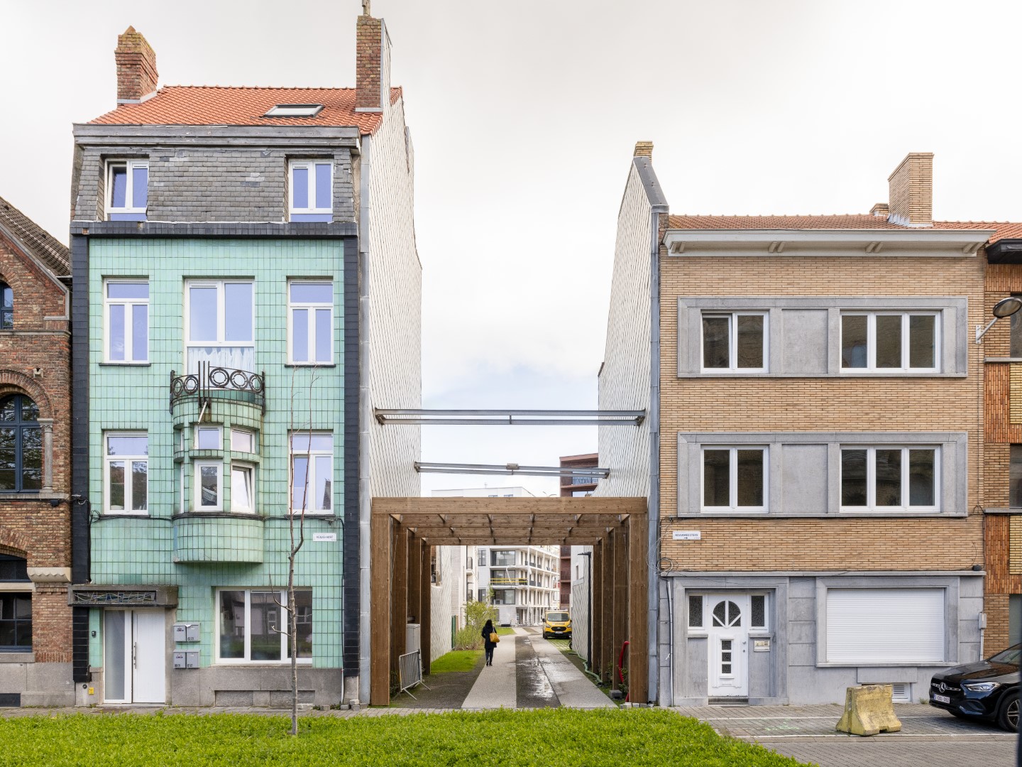 绿色C号列车前往奥斯坦德

注：此处Green C推测为某列火车车次的编号；à为法语到、向，Oostende是比利时城市奥斯坦德的荷兰语名称不同语境可能会使翻译有差异，你可根据具体情况调整 丨B2Ai-16