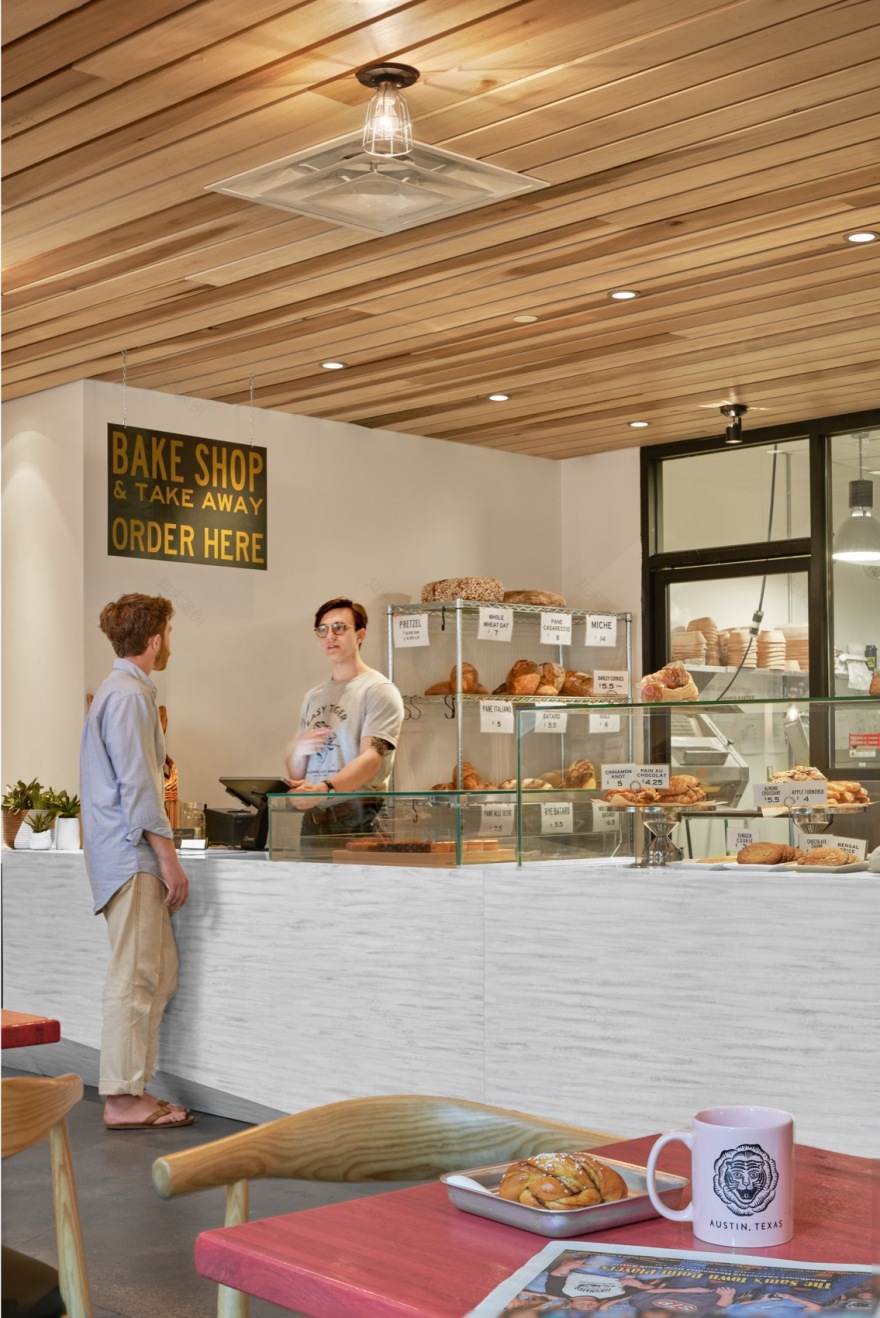 Easy Tiger烘焙店与啤酒花园The Linc分店丨美国奥斯汀丨Furman & Keil Architects-20