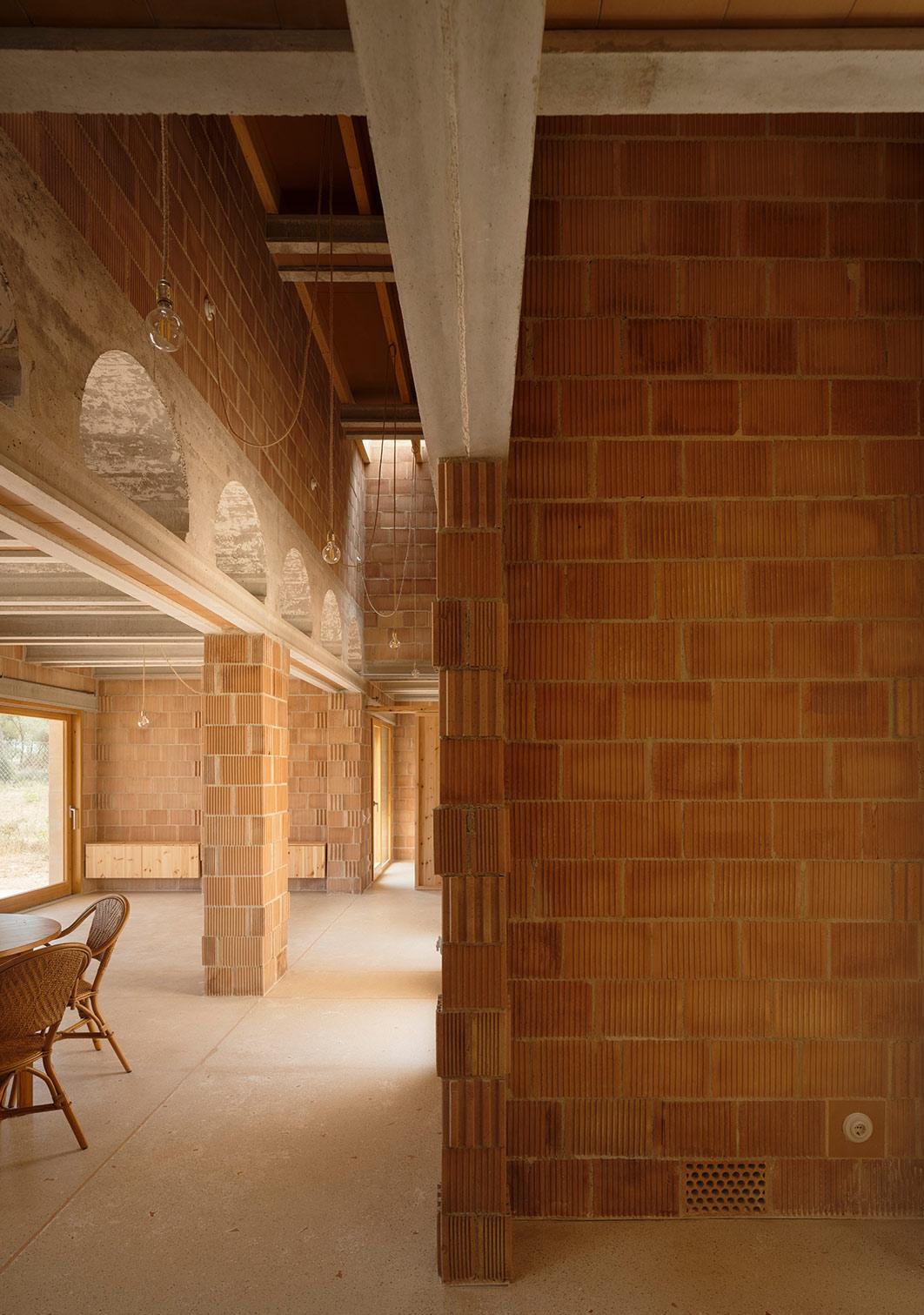 西班牙马洛卡岛的绿色节能住宅设计-8