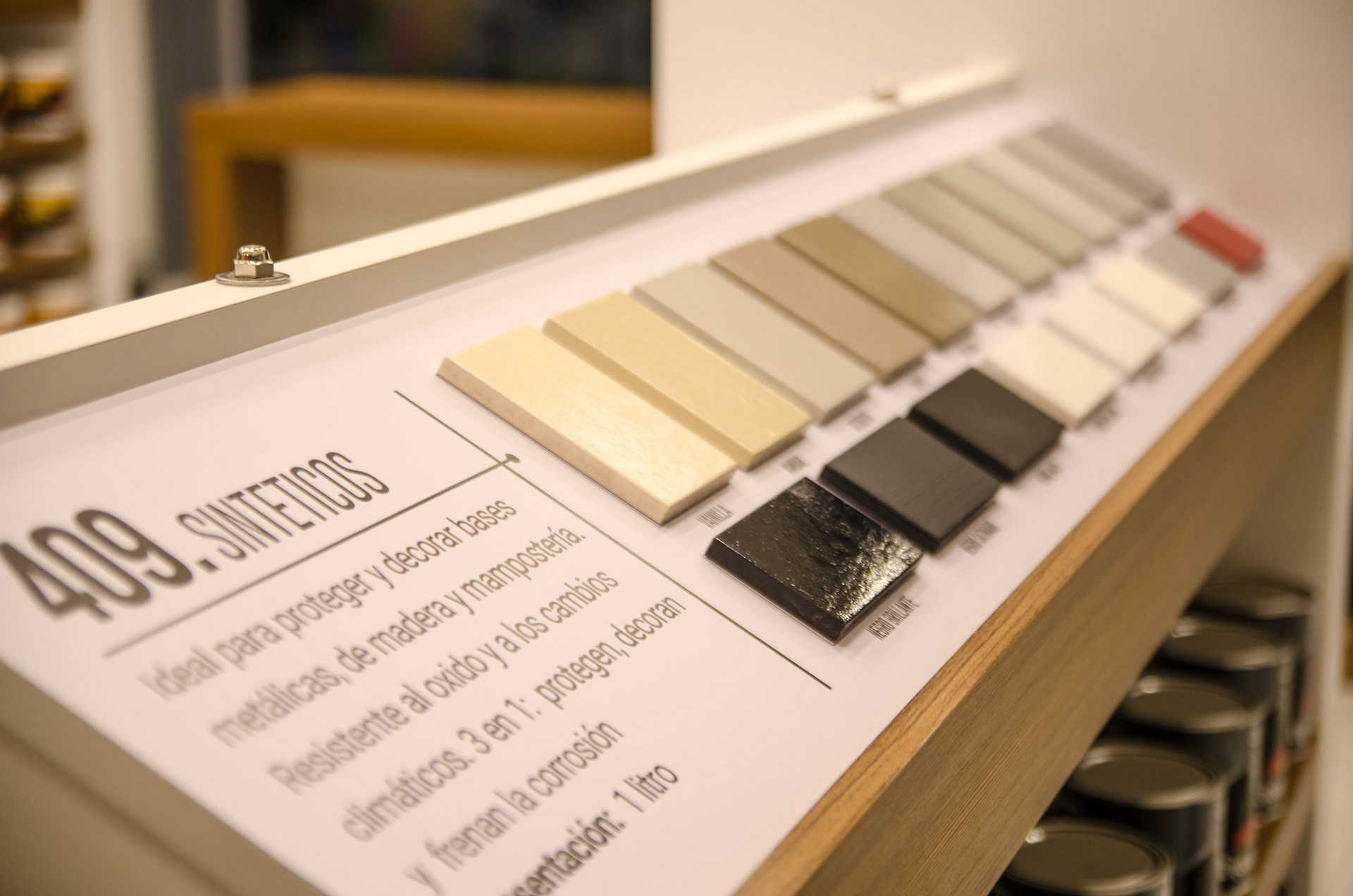 Ligantex Pinturerias. Retail Design-6