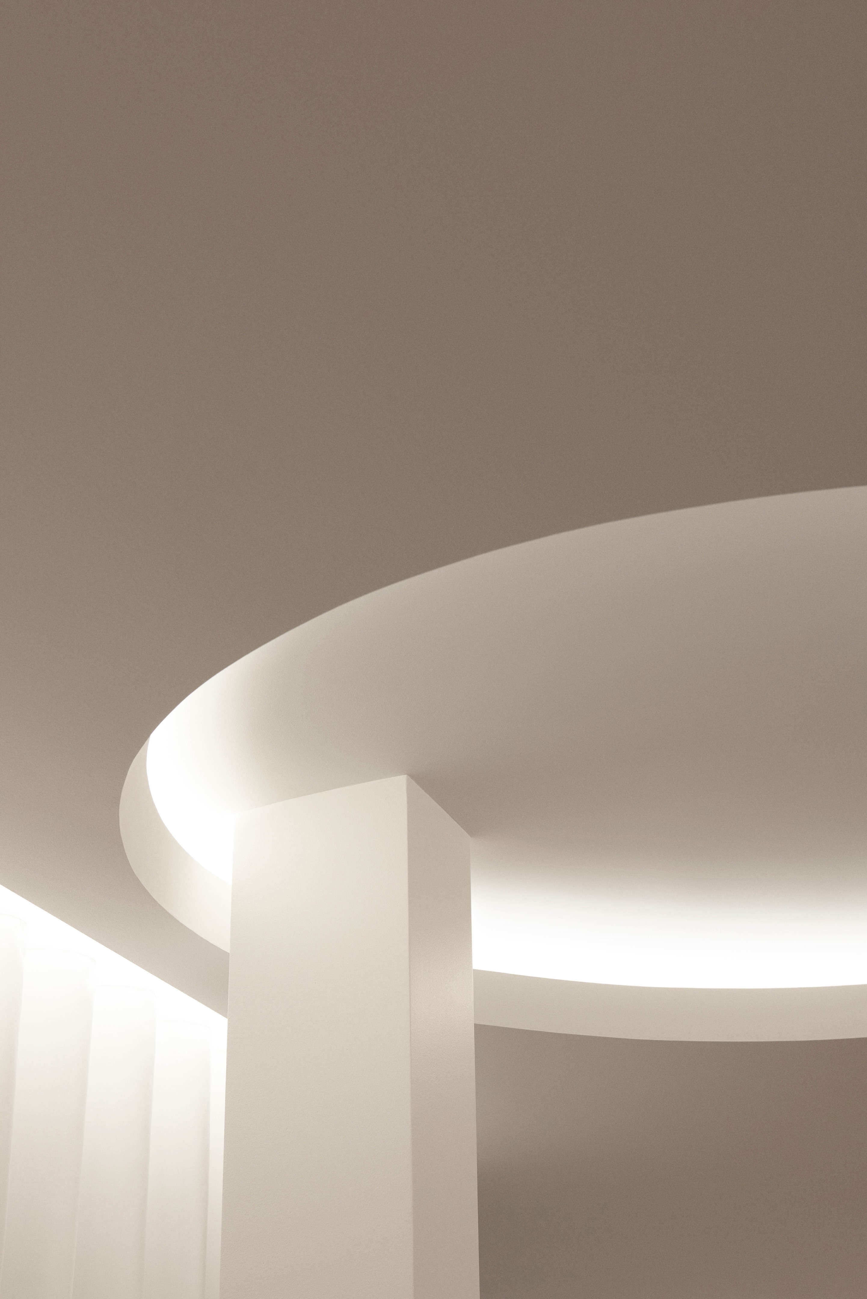 洛杉矶复古建筑中的时尚服装店设计丨美国洛杉矶丨Robert Vattilana-36