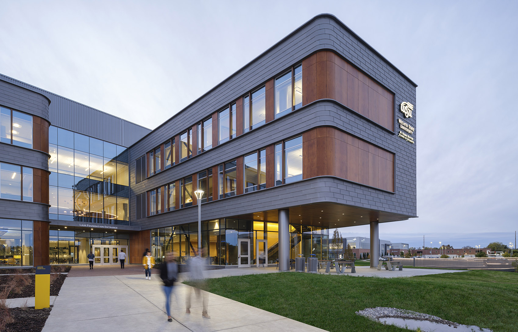 威奇托州立大学巴顿商学院 – 伍尔西楼丨美国威奇托丨Gensler-6