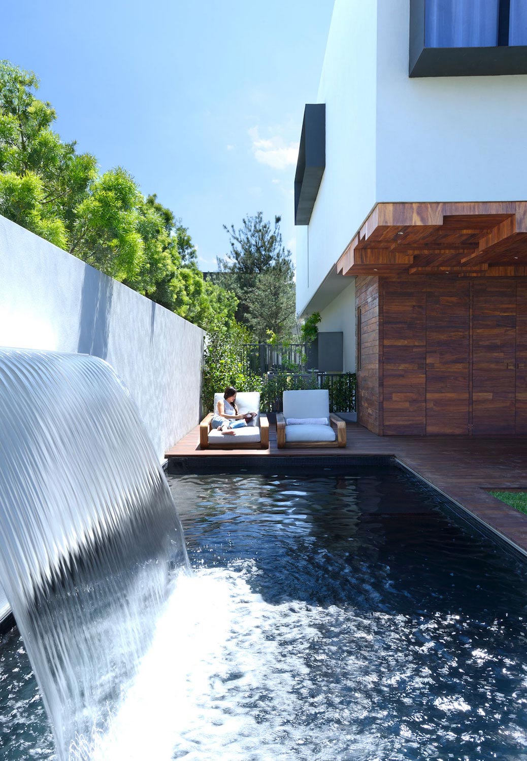 墨西哥瓜达拉哈拉双高空间现代中庭住宅-8